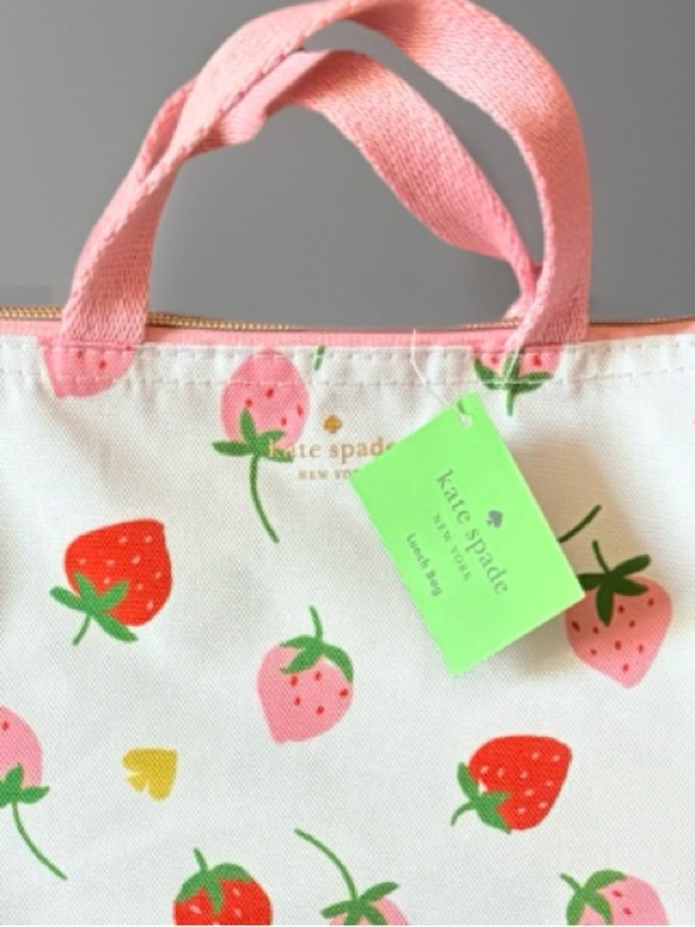 Kate Spade New York Strawberries Insulated Lunch Tote NWT - Picture 5 of 6
